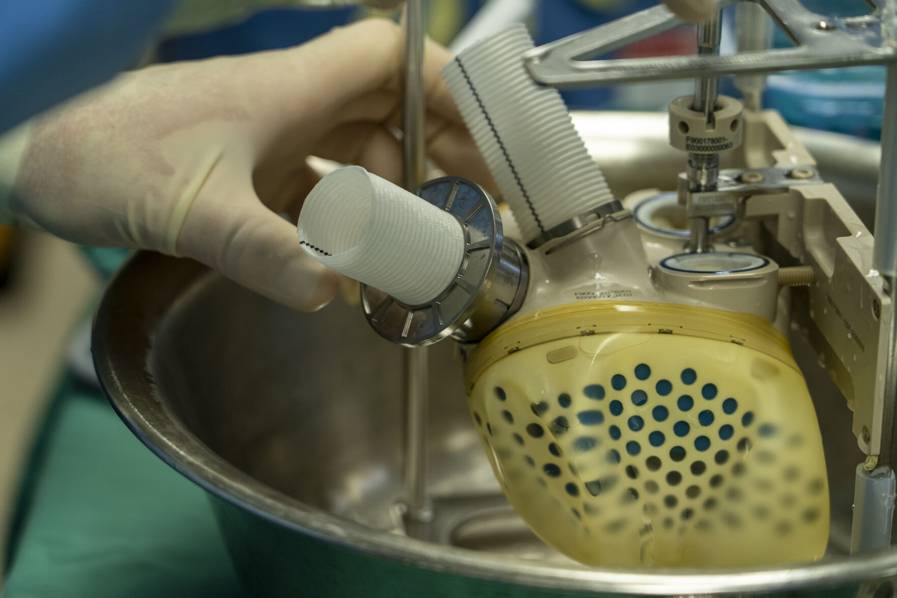 Carmat Artificial Heart Tight 6.jpg